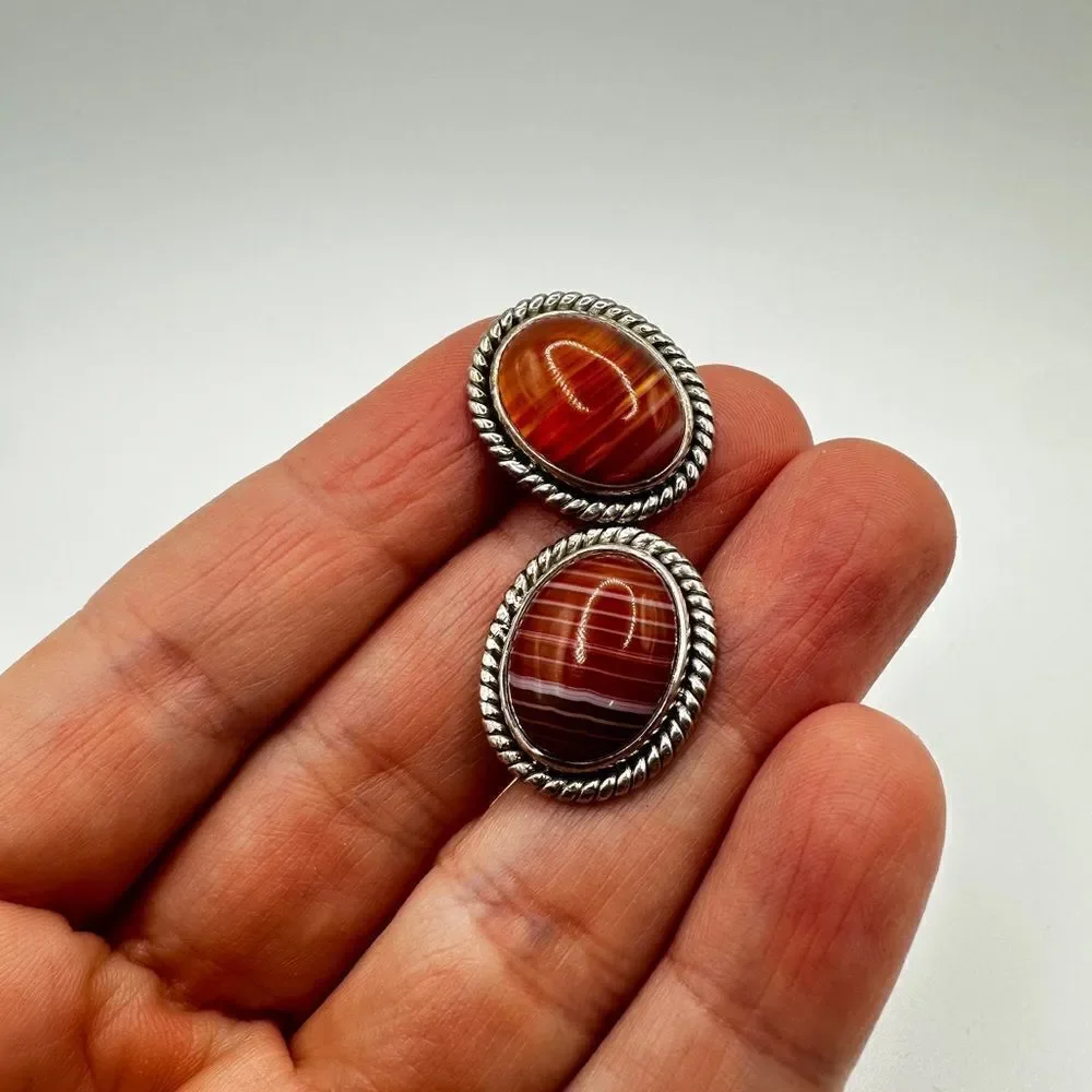 Genuine agate cuff links in solid Sterling silver, handmade in Pakistan